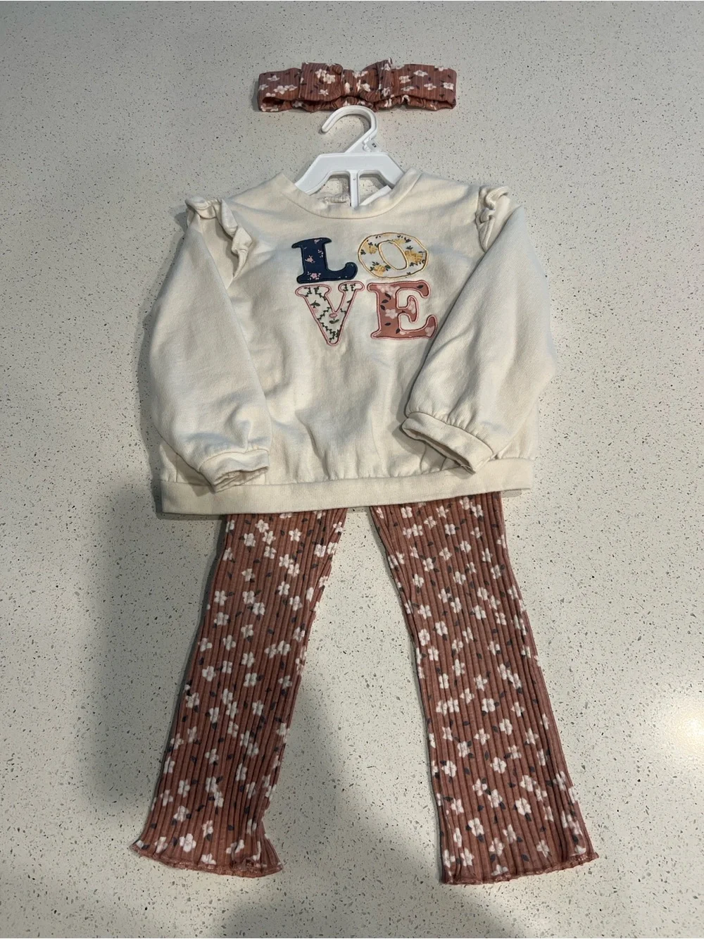 5/$35 NWOT Cream 